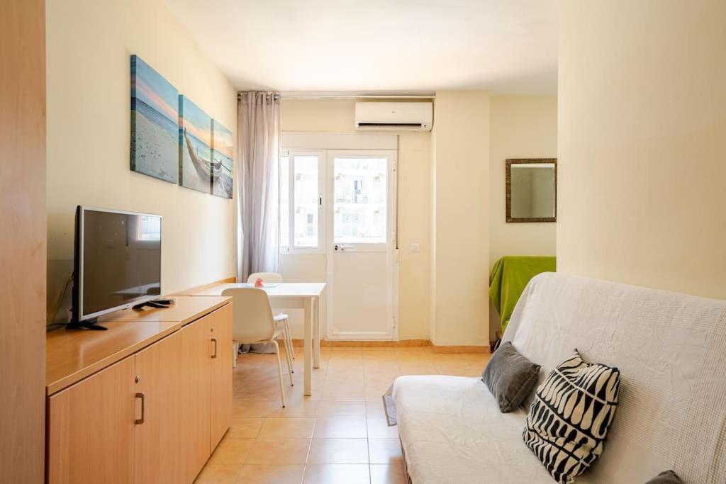 Apartment Perfect Location, 50 M Away And Pool *