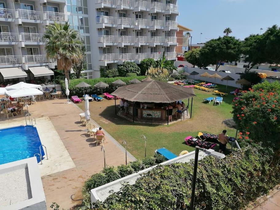 Perfect Location, 50 M Away And Pool * Benalmadena