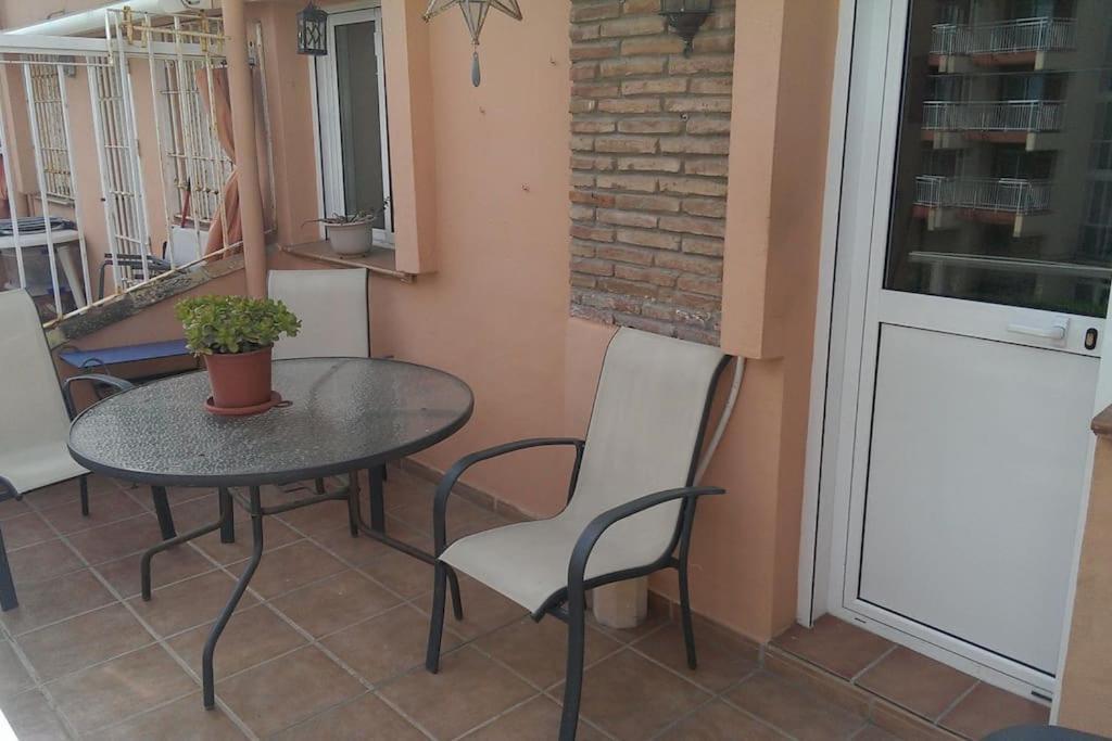 Apartment Perfect Location, 50 M Away And Pool