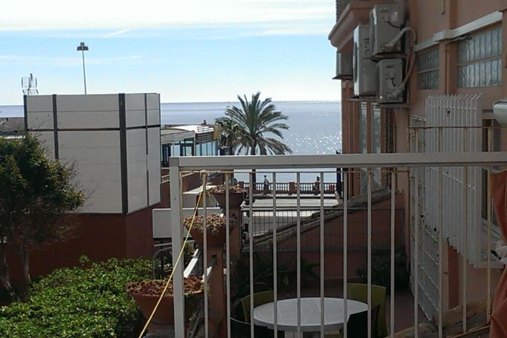 Apartment Perfect Location, 50 M Away And Pool Benalmadena