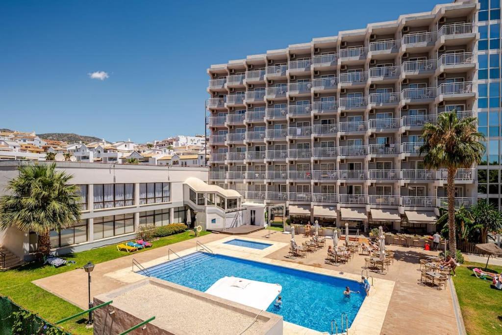 Apartment Perfect Location, 50 M Away And Pool